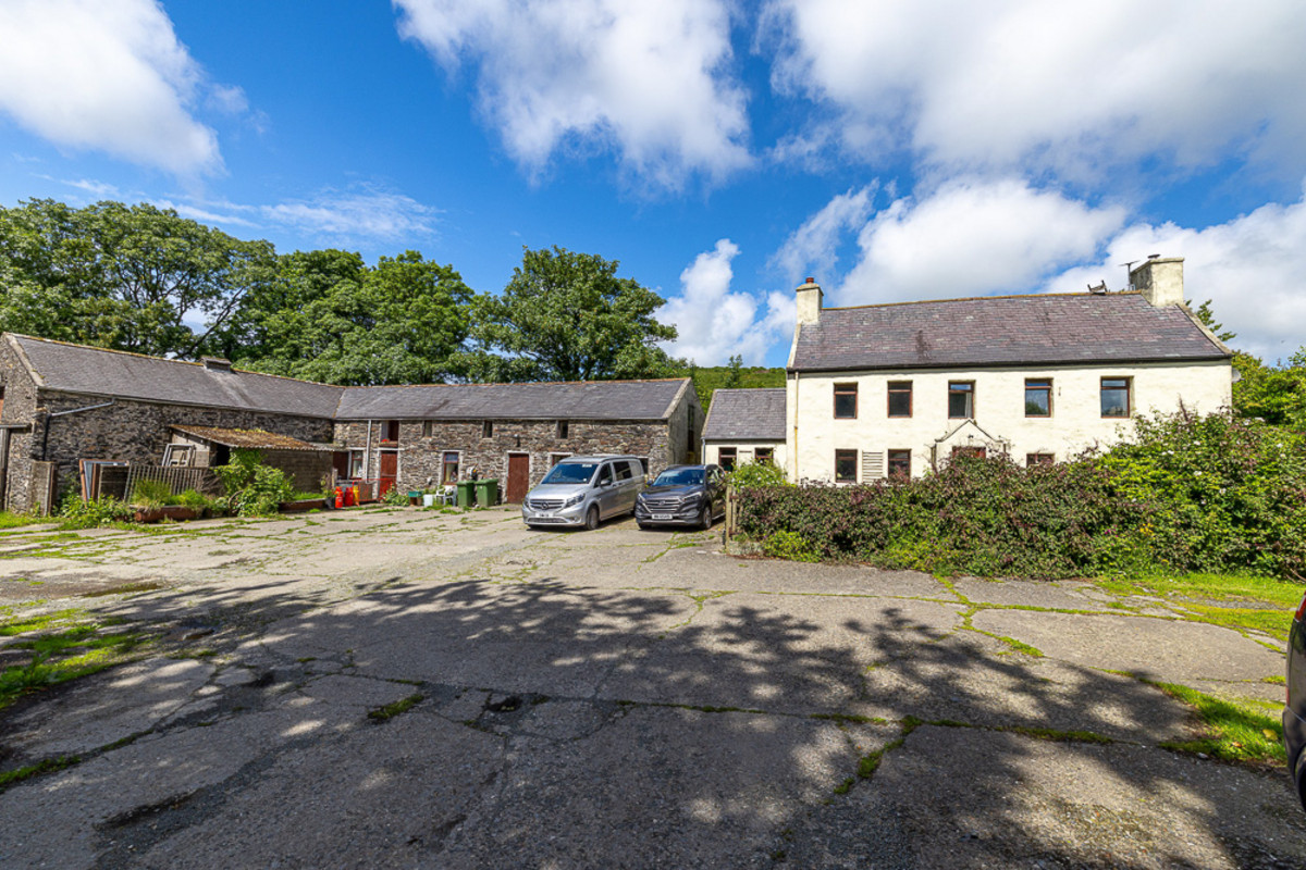 Peel Road, Isle Of Man, IM4 3, St Johns. - Photo 2 of 40