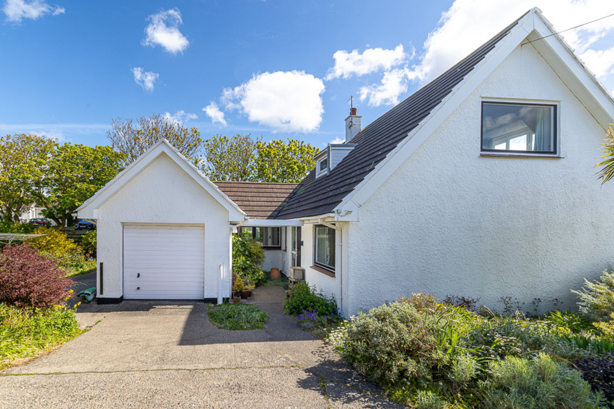 Derbyhaven, Isle Of Man, IM9 1, Castletown. - Photo 3 of 46
