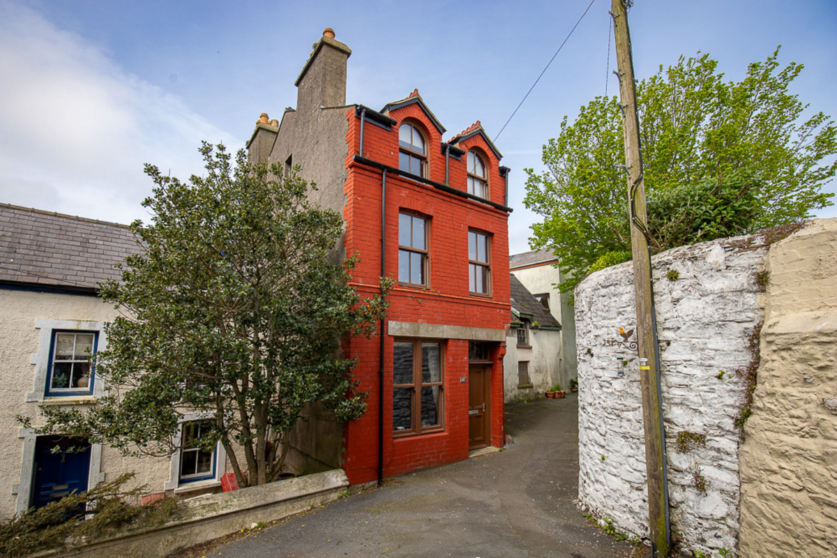 Church Lane, Isle Of Man, IM5 1, Peel. - Photo 1 of 38