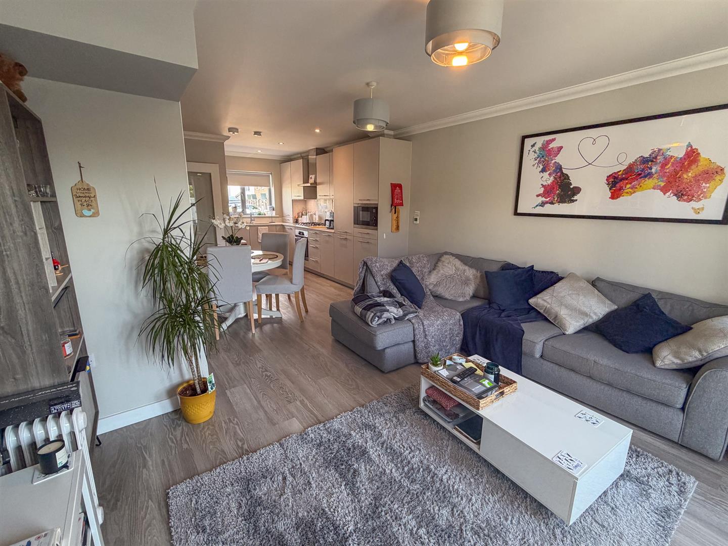 21 Oak Park, Ballawattleworth Estate Peel. - Photo 2 of 13