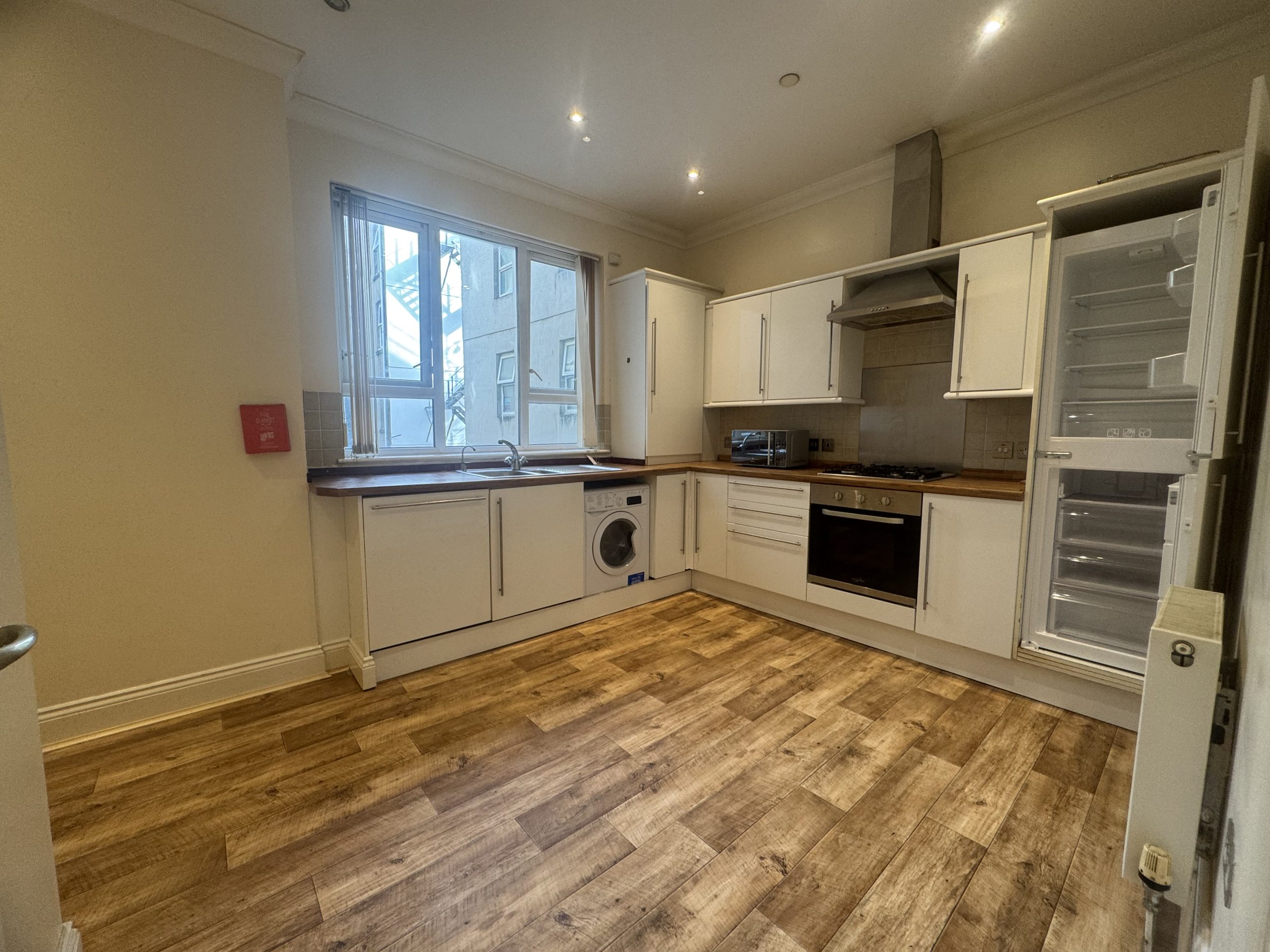 Rosewood, 10 Mona Drive, Douglas, Isle of Man, IM2 4LG. - Photo 3 of 9