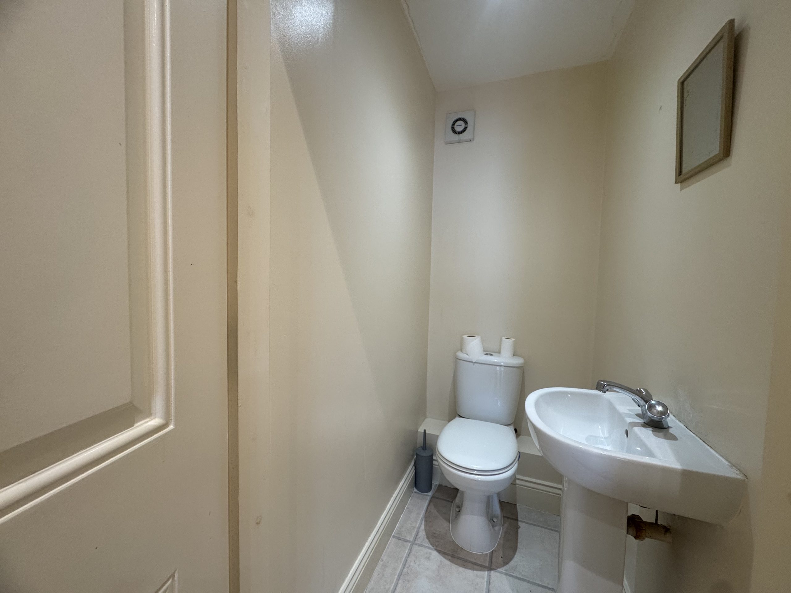 Rosewood, 10 Mona Drive, Douglas, Isle of Man, IM2 4LG. - Photo 5 of 9