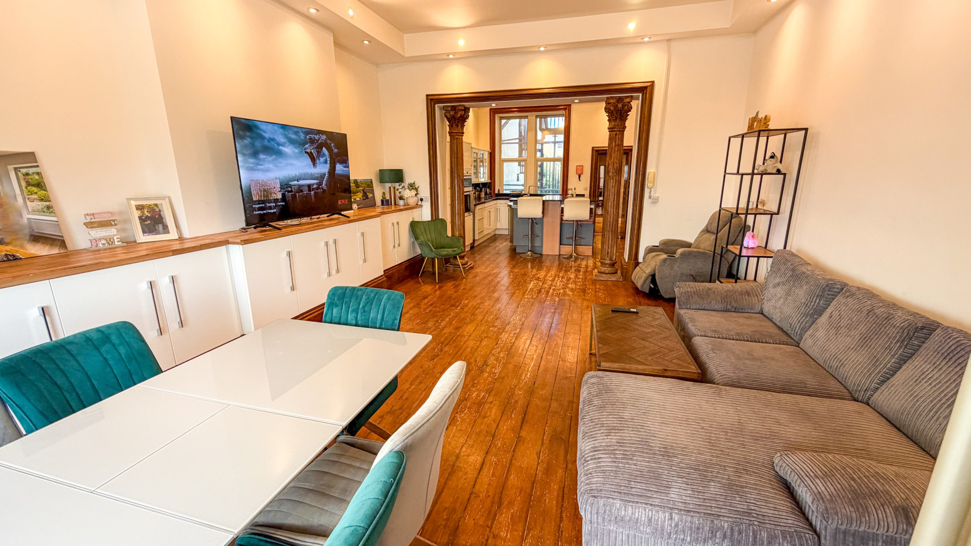 Apt. 9 Clybane, Mooragh Promenade, Ramsey, IM8 3BA. - Photo 4 of 17