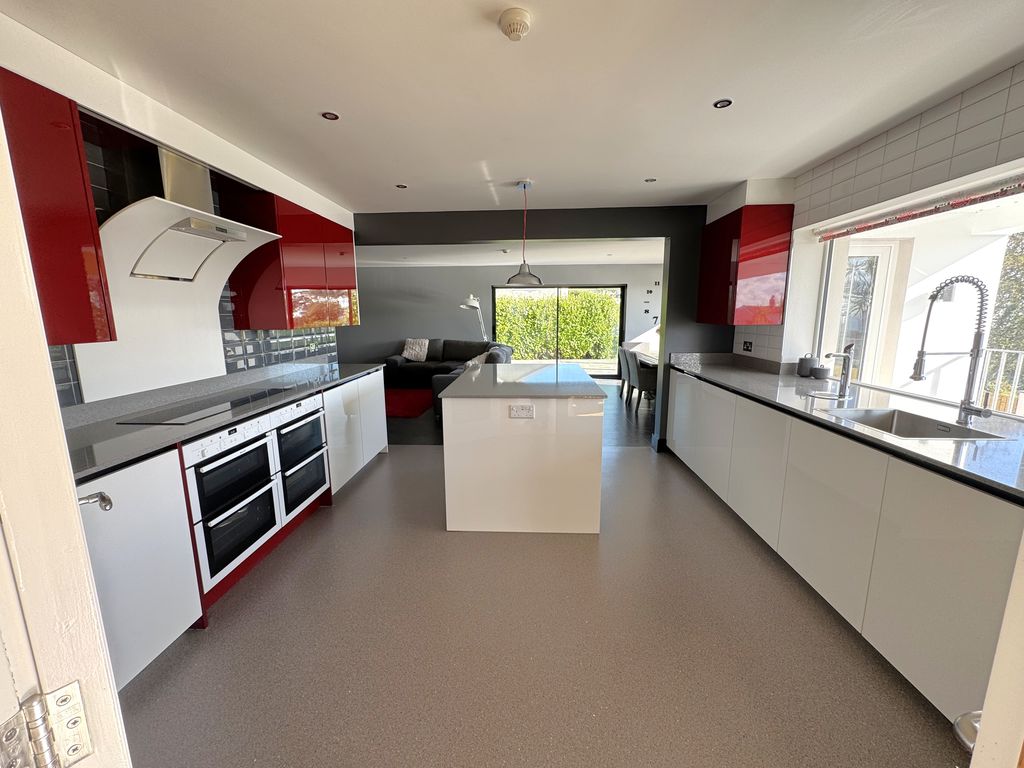 36 King Edward Park, Onchan IM3 2AB. - Photo 5 of 34
