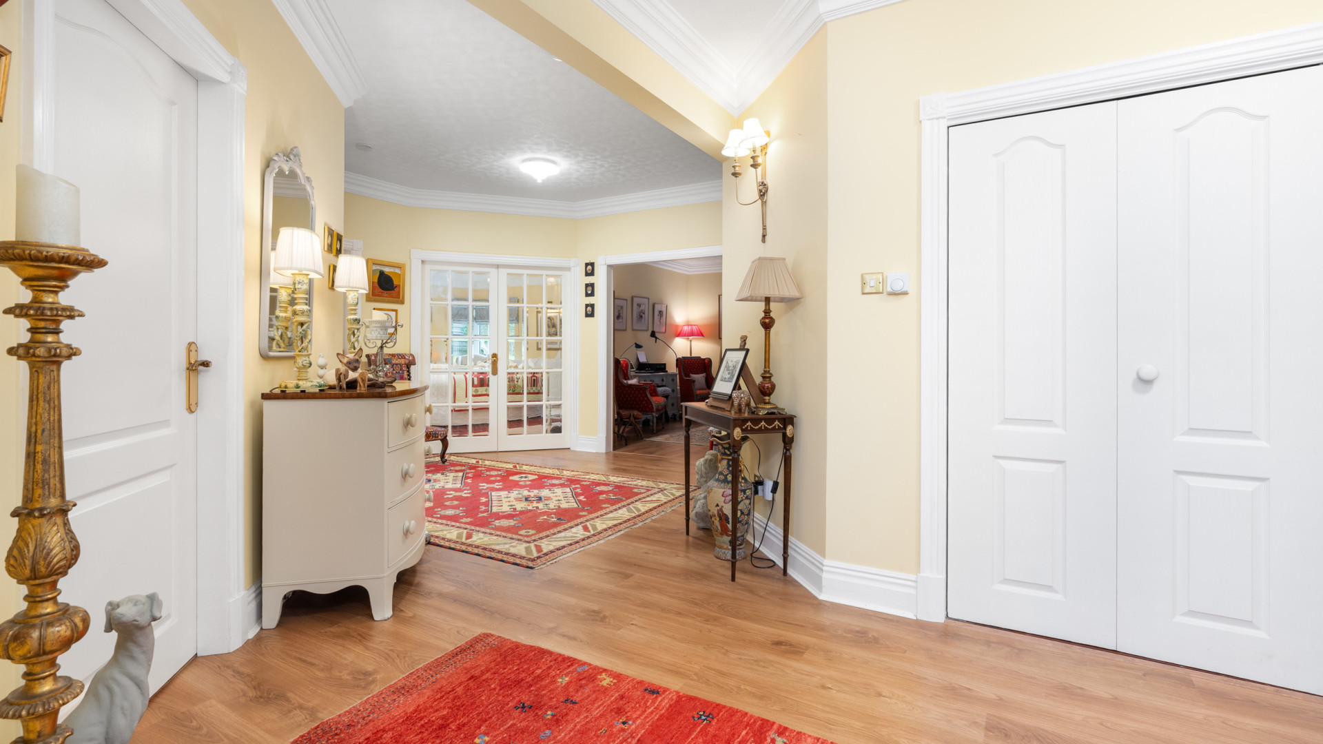 18 Queens Valley, Ramsey, IM8 1NG. - Photo 3 of 32
