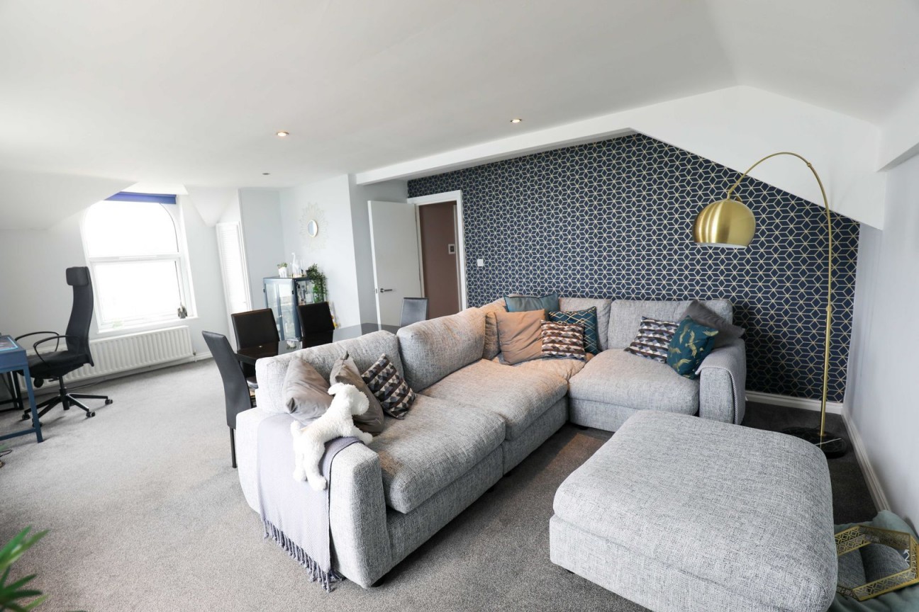 Grosvenor Court Apartments, Flat 8, 1, Central Promenade, Douglas, IM2 4LN. - Photo 3 of 13