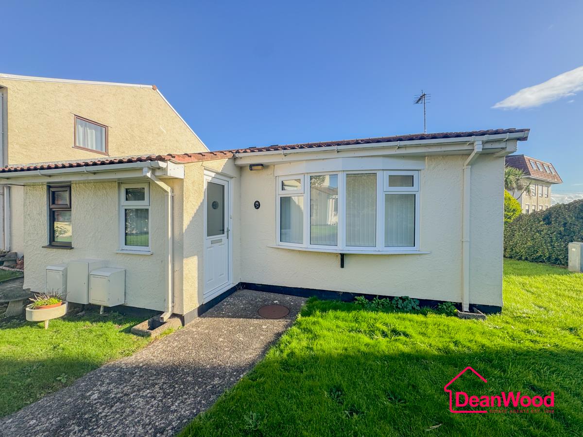 24 St. Pauls Mews, Ramsey, Isle Of Man. - Photo 3 of 10