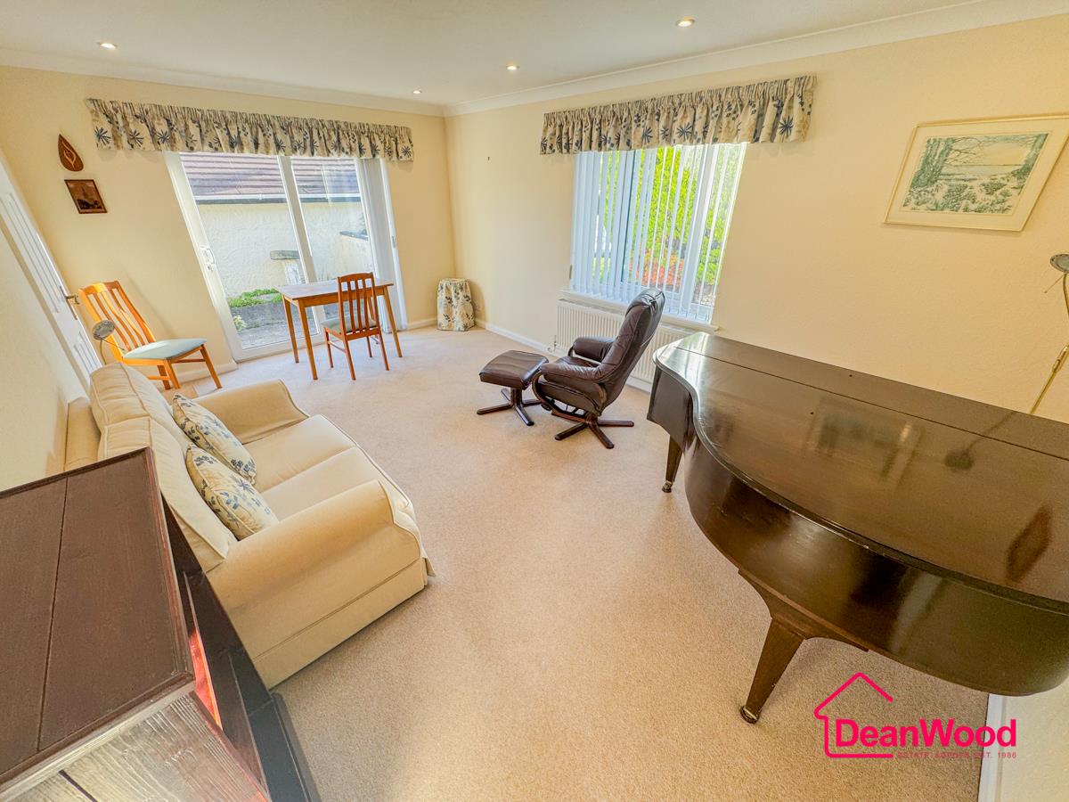 24 St. Pauls Mews, Ramsey, Isle Of Man. - Photo 5 of 10