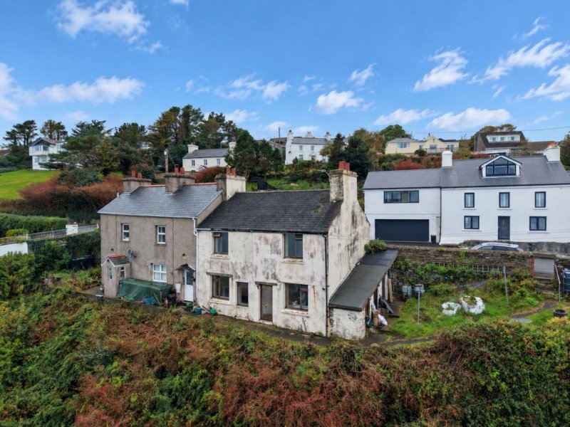 1-2 Cliff Cottages, Pinfold Hill, Laxey, IM4 7HL.