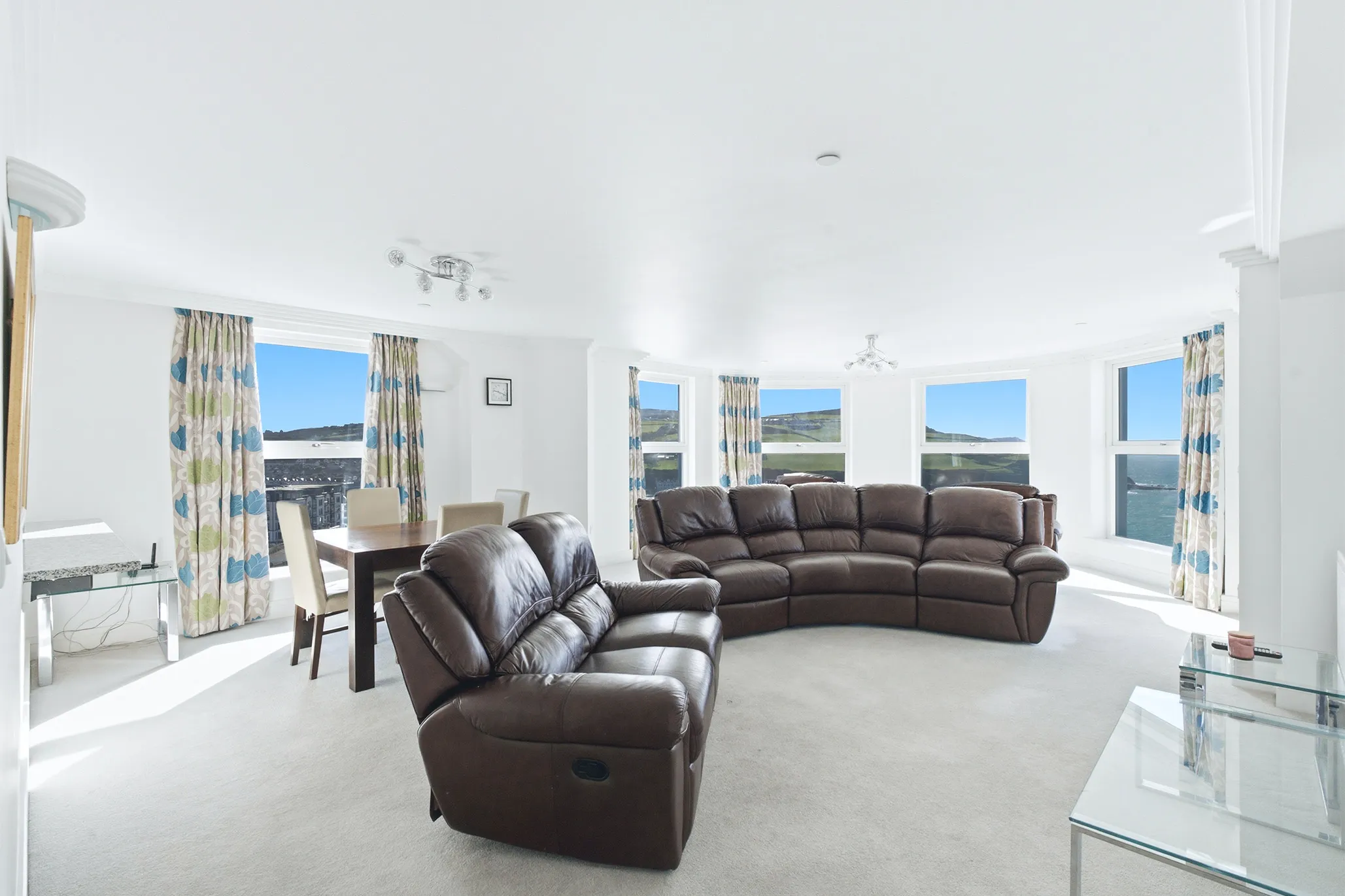 11 Imperial Heights, Promenade, Port Erin. - Photo 4 of 33