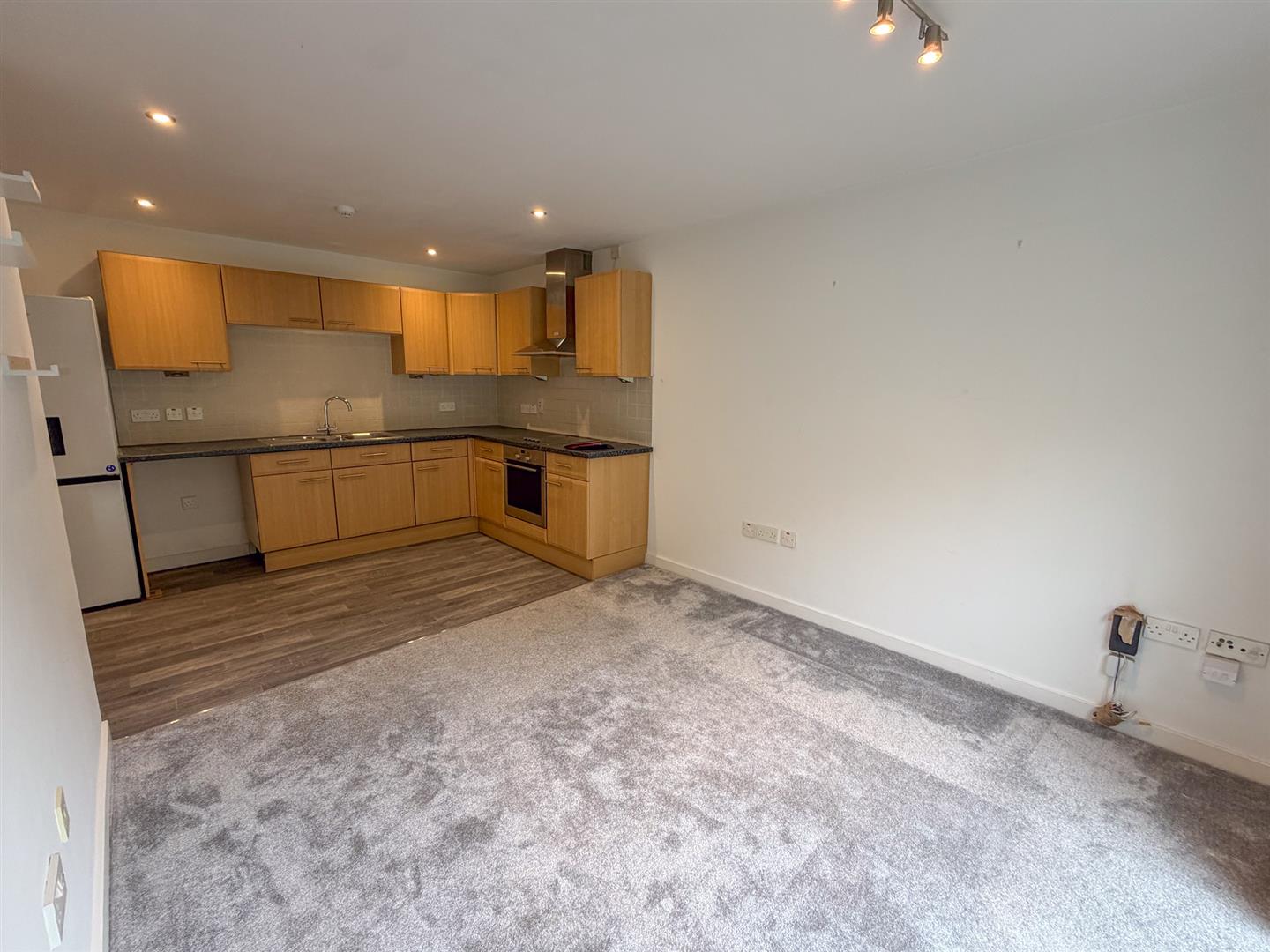 60 Queens Apartments, Palace Terrace Douglas. - Photo 2 of 10