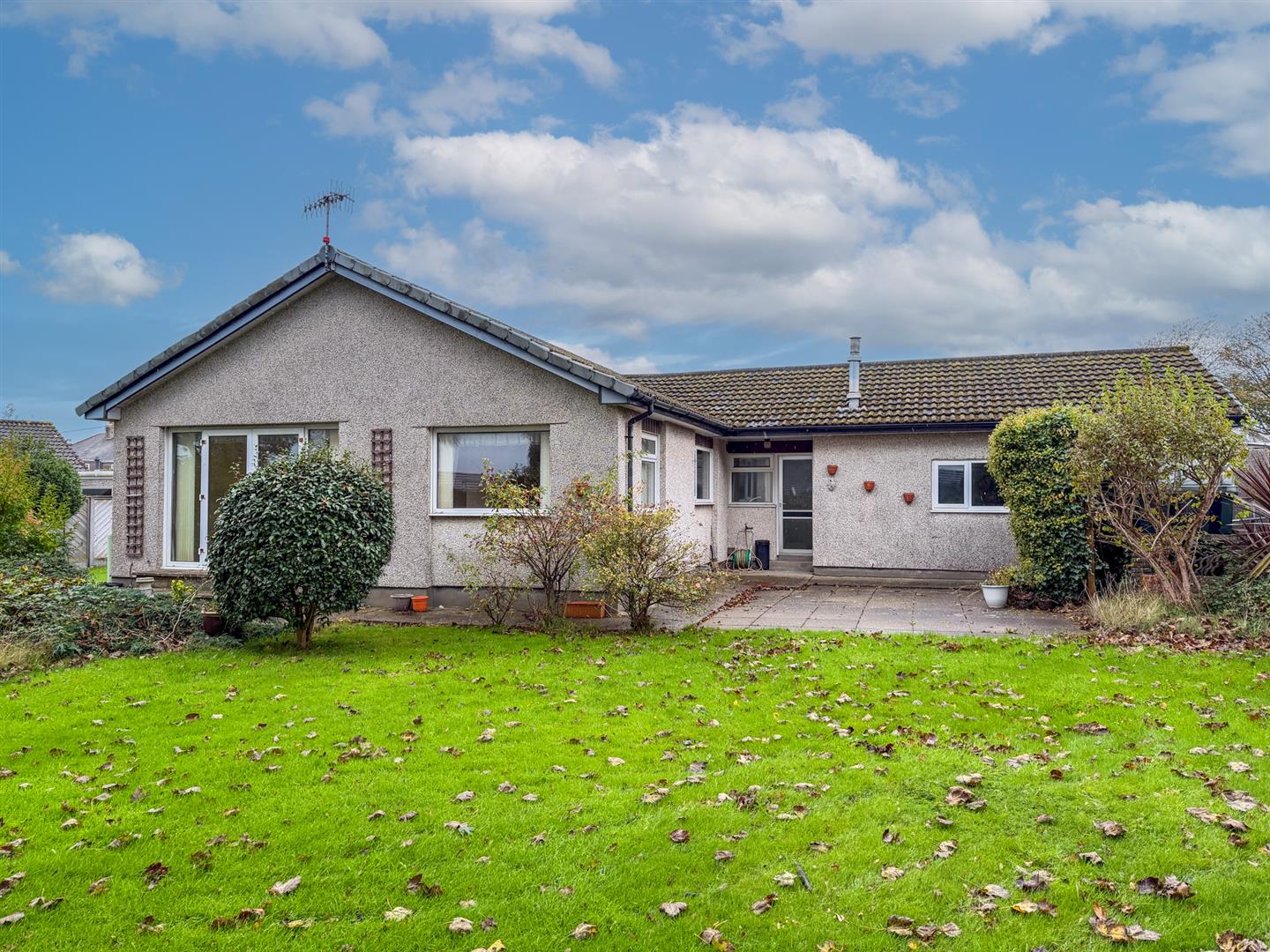 4 Homefield Park Ballasalla. - Photo 2 of 25