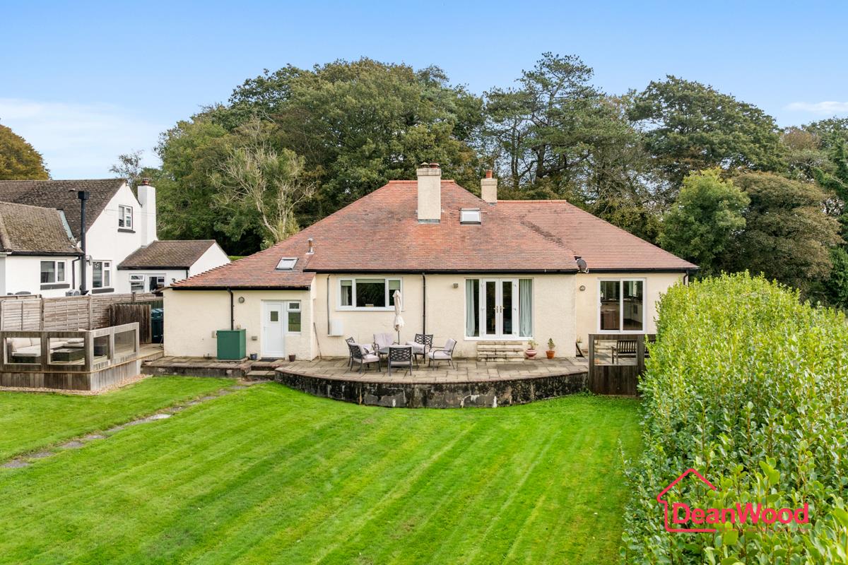 Springwood, Mount Rule, Braddan. - Photo 2 of 31