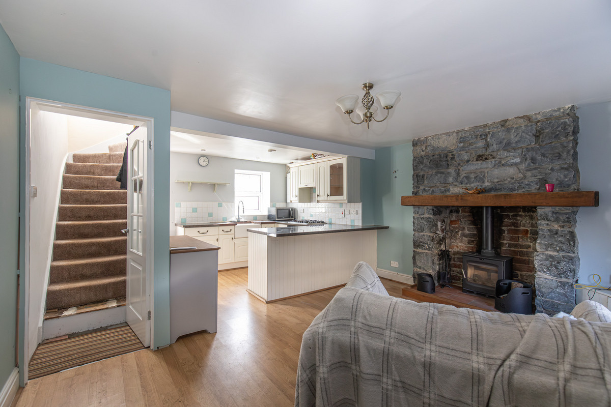 Milner Terrace, Isle Of Man, IM9 1, Castletown. - Photo 2 of 19