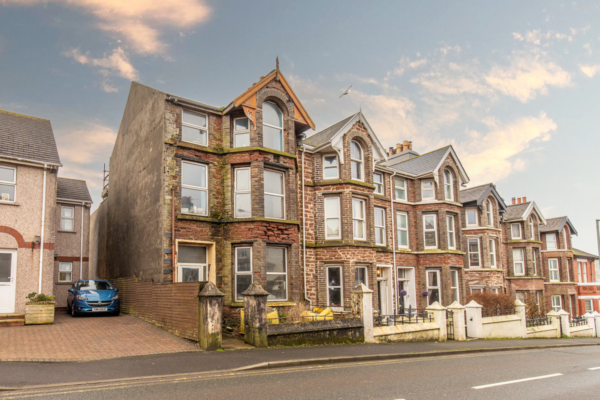 Derby Road, Isle Of Man, IM5 1, Peel. - Photo 1 of 20