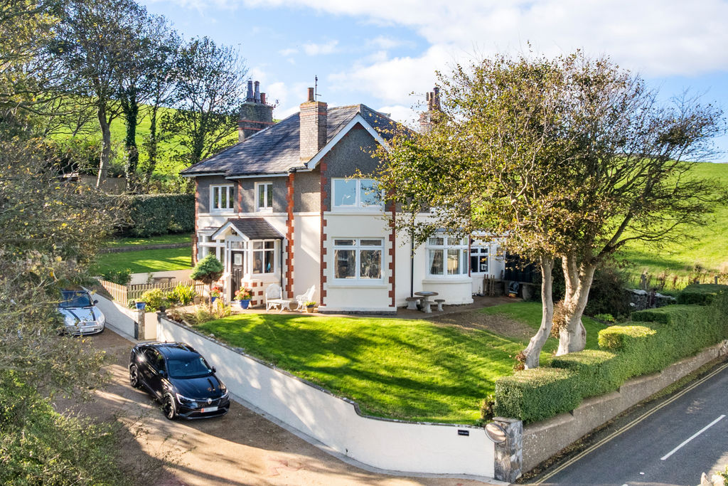 Cronklands, Howe Road, Port St Mary IM9 5AU. - Photo 1 of 32