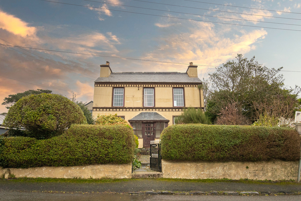 Church Road, Isle Of Man, IM7 1, Ramsey. - Photo 1 of 30