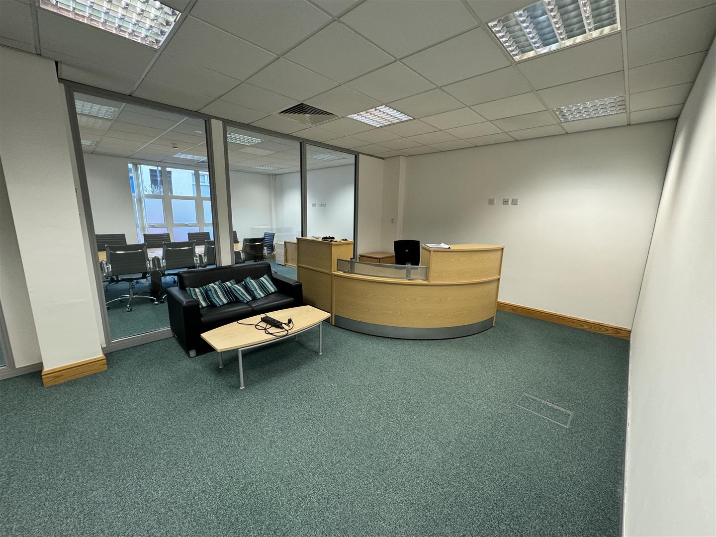 Part Ground Floor, St Georges Court, Myrtle Street Douglas. - Photo 5 of 9