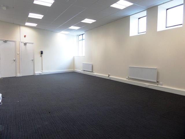 Ground Floor, Murdoch Chambers, South Quay Douglas. - Photo 4 of 6