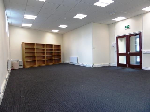 Ground Floor, Murdoch Chambers, South Quay Douglas. - Photo 5 of 6