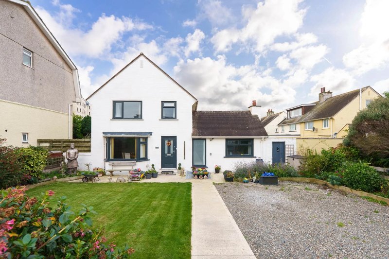 1 Premier Road, Ramsey.