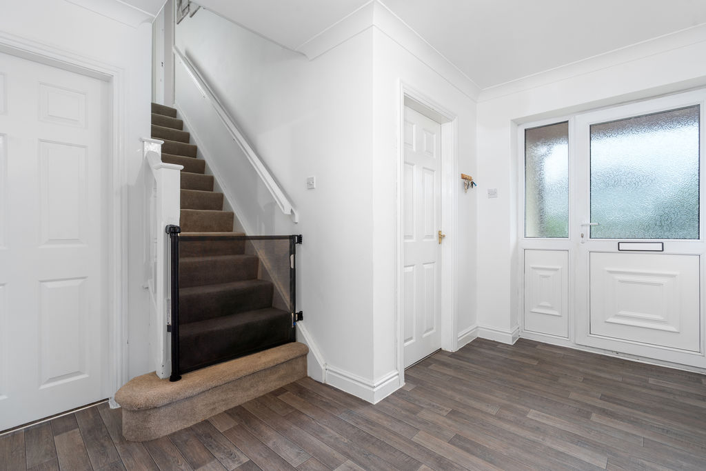 25A Whitebridge Road, Onchan IM3 4HJ. - Photo 2 of 28