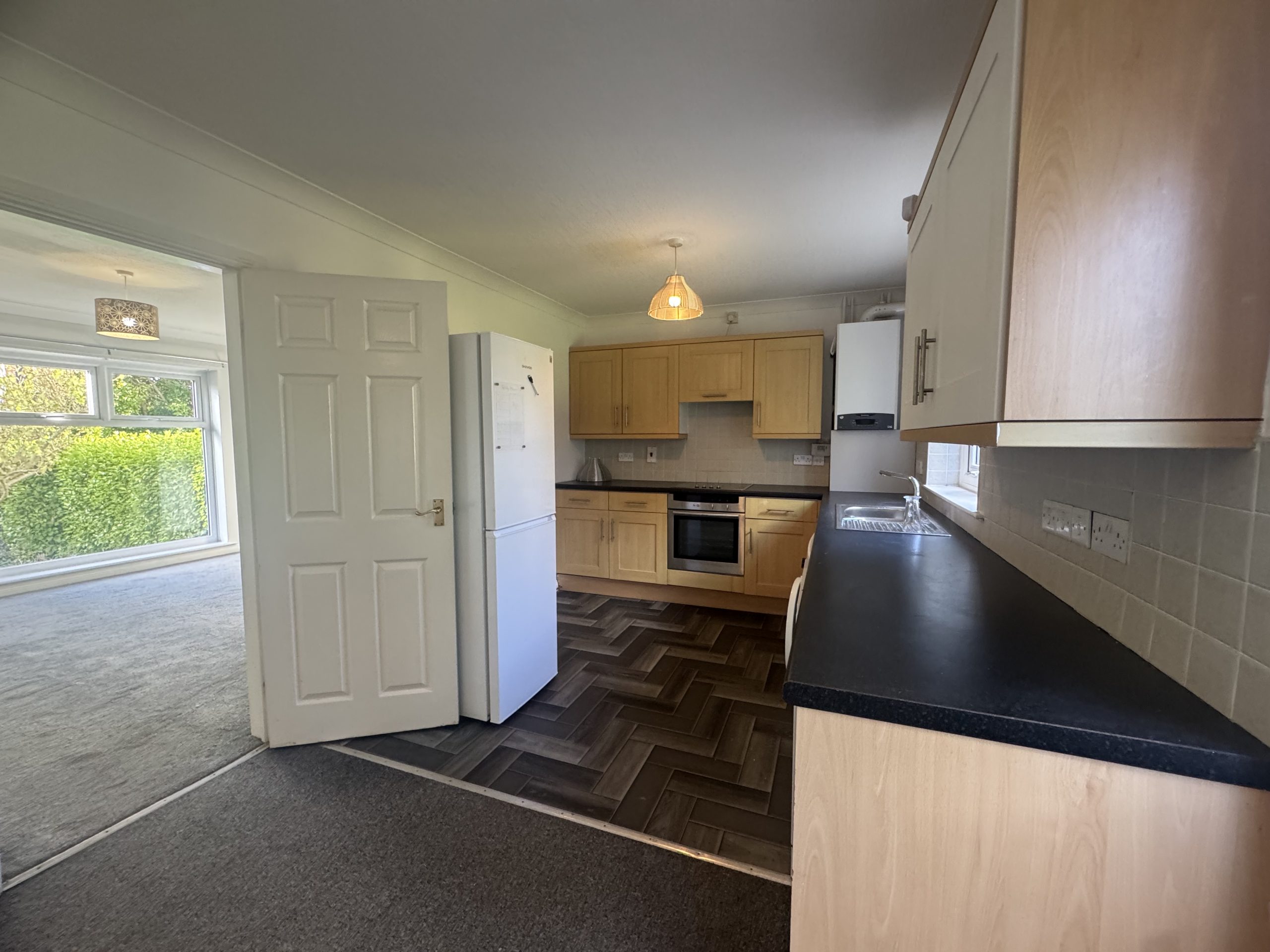 Western Avenue, Douglas, Isle of Man, IM1 4EP. - Photo 4 of 15