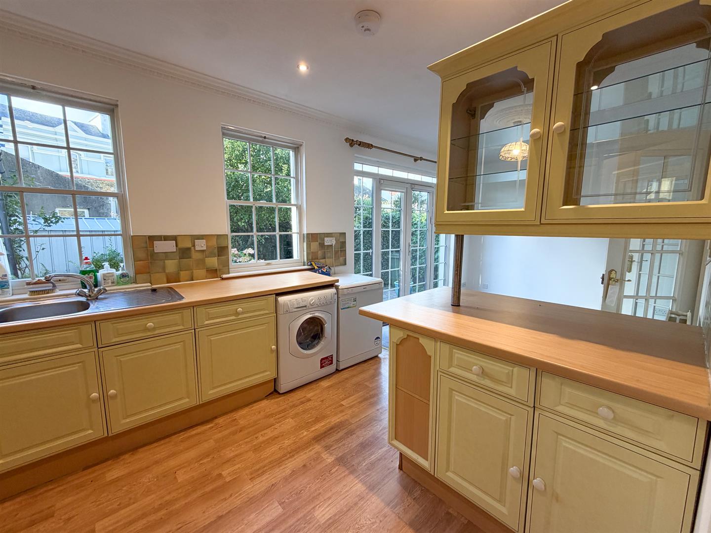 3 The Grove Tynwald Street, Peel. - Photo 5 of 18