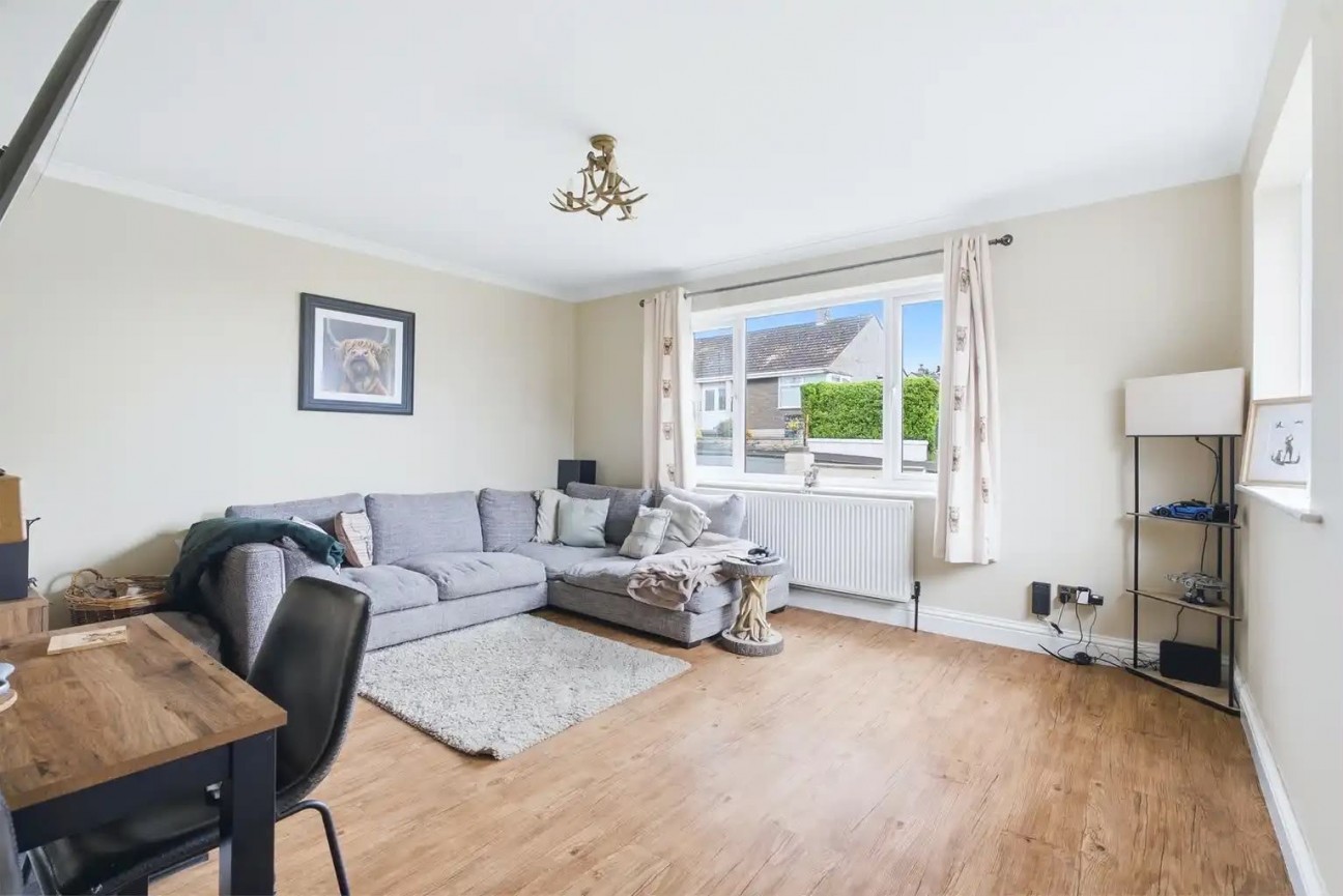 1, Furman Close, Onchan, IM3 1BT. - Photo 5 of 19