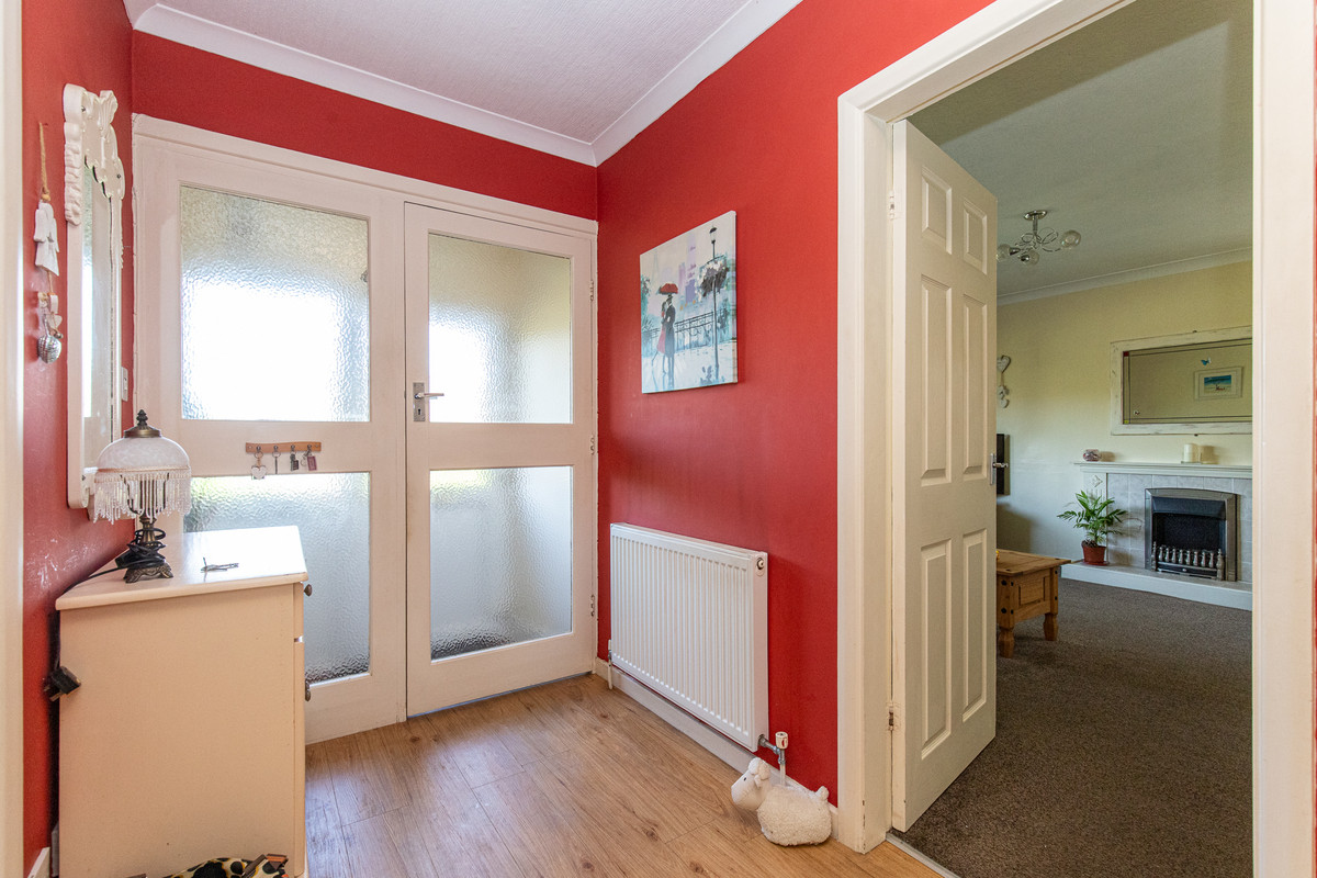 QUEENS Drive, Isle Of Man, IM5 1, Peel. - Photo 5 of 32