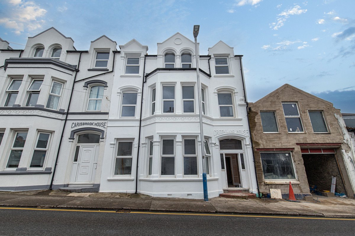 Victoria Road, Isle Of Man, IM2 4, Douglas.