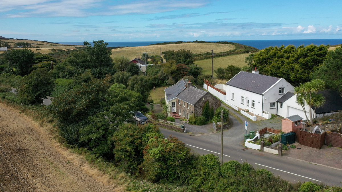 Lhergydhoo, Isle Of Man, IM5 2, Peel. - Photo 2 of 48