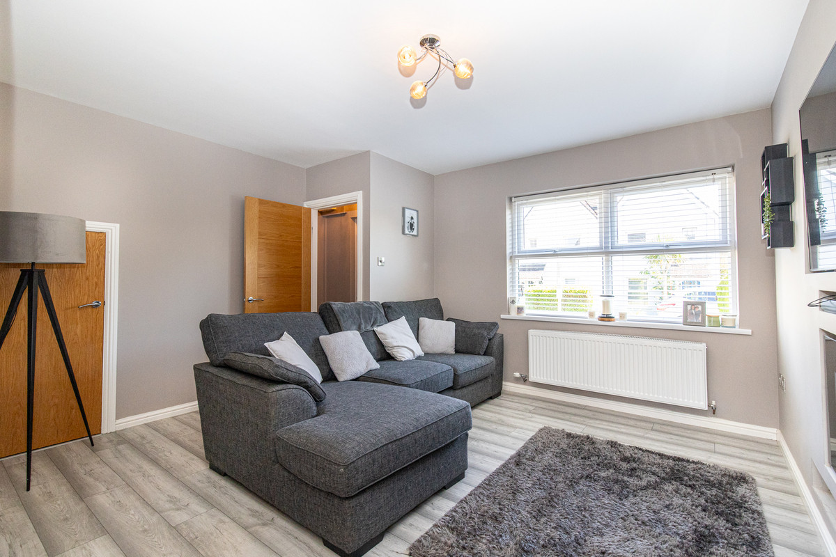 Lakeside Road, Isle Of Man, IM2 7, Onchan. - Photo 5 of 28