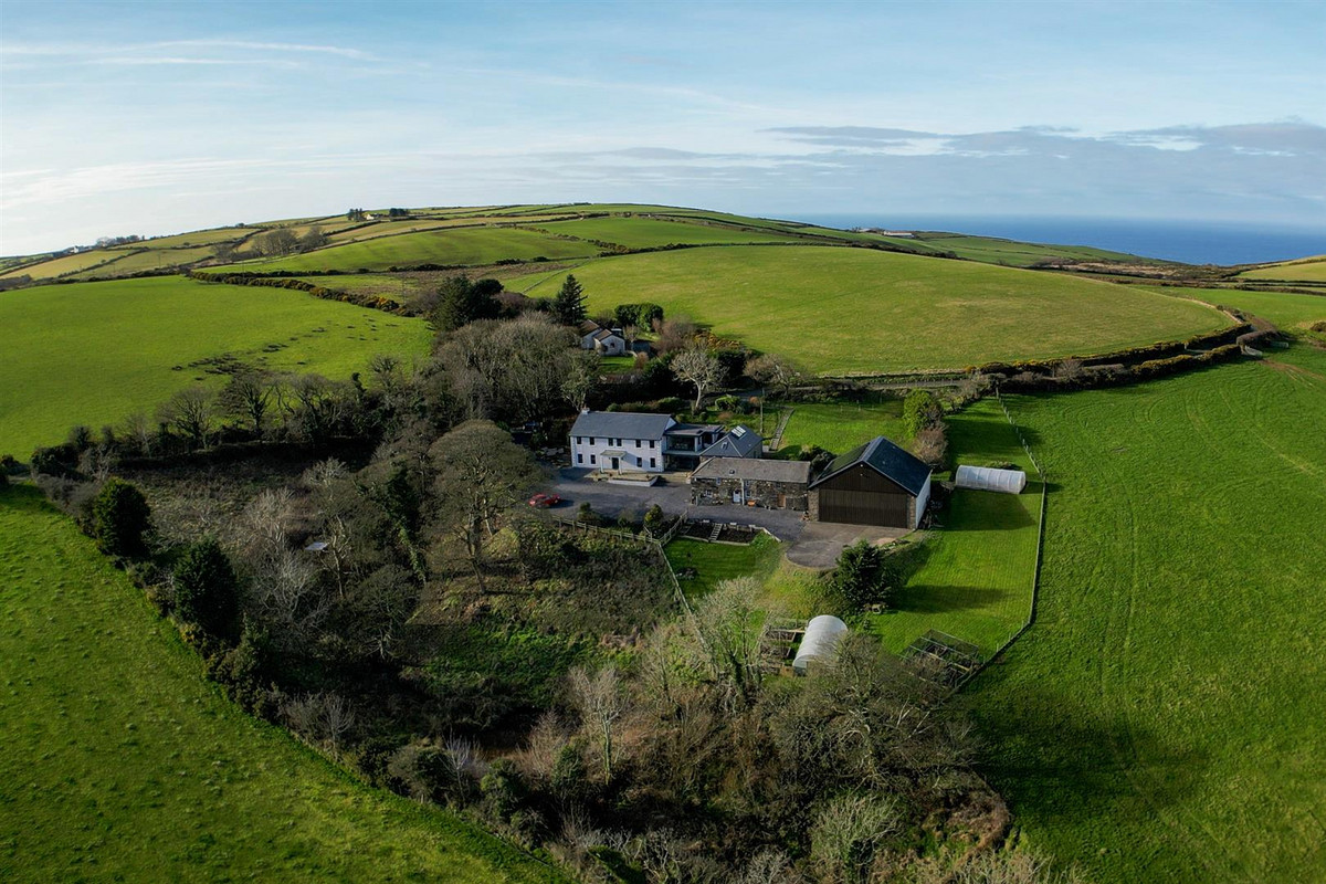 Stockfield Road, Isle Of Man, IM6 1, Kirk Michael. - Photo 2 of 36