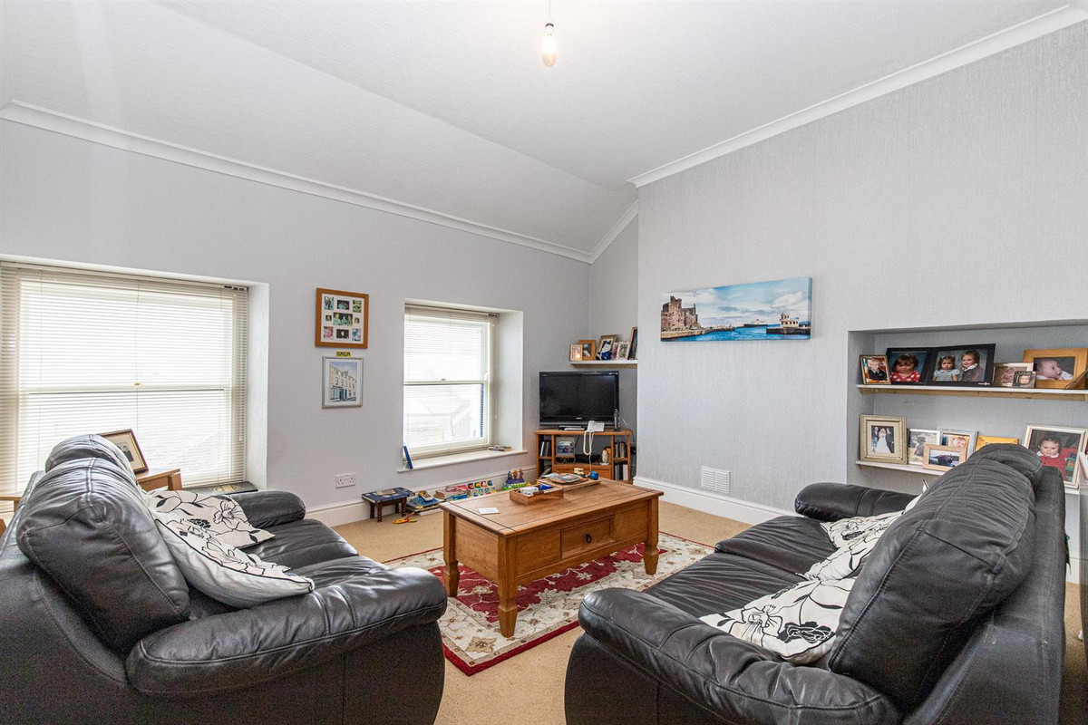 Douglas Street, Isle Of Man, IM5 1, Peel. - Photo 2 of 32