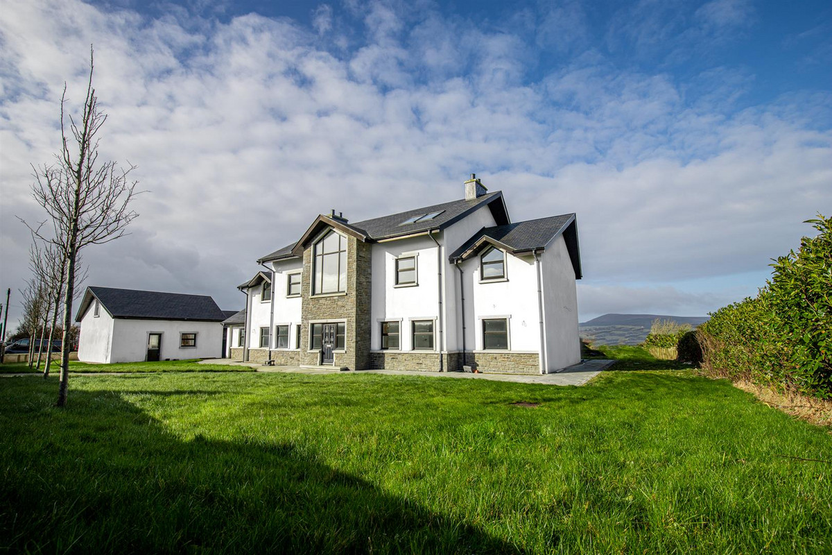 Main Road, Isle Of Man, IM4 1, Santon. - Photo 1 of 32