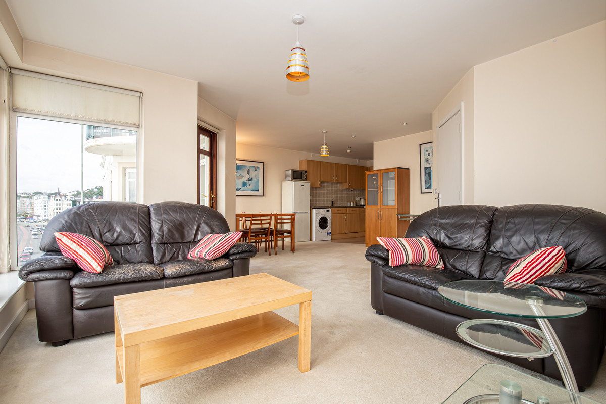 Queens Apartments, Isle Of Man,, Douglas. - Photo 5 of 23