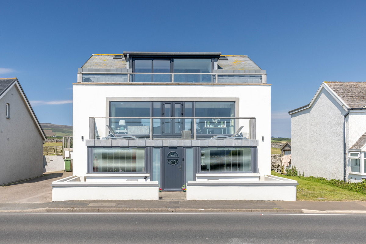 Shore Road, Isle Of Man, IM9 5, Port St Mary. - Photo 1 of 44