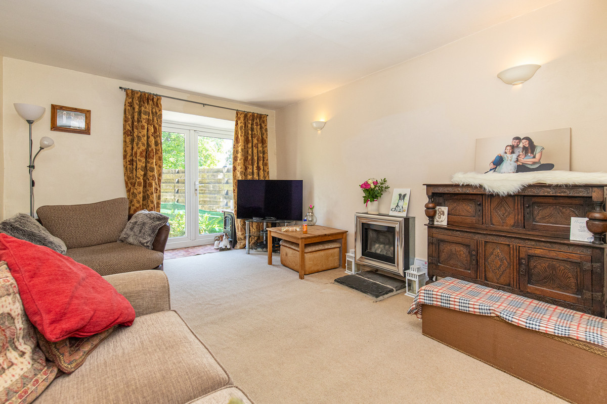 Bayrauyr Road, St Marks, Isle Of Man, IM9 3, Santon. - Photo 4 of 49