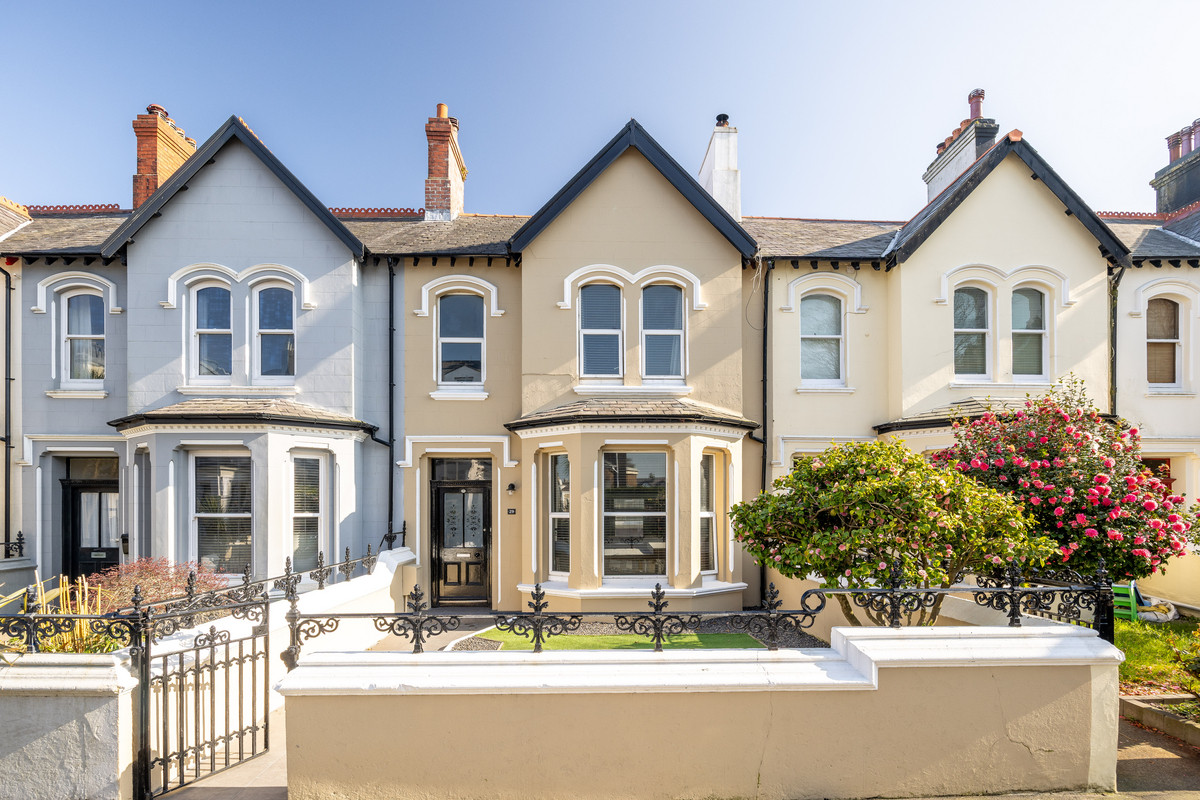 Hawarden Avenue, Douglas, IM1 4. - Photo 1 of 33