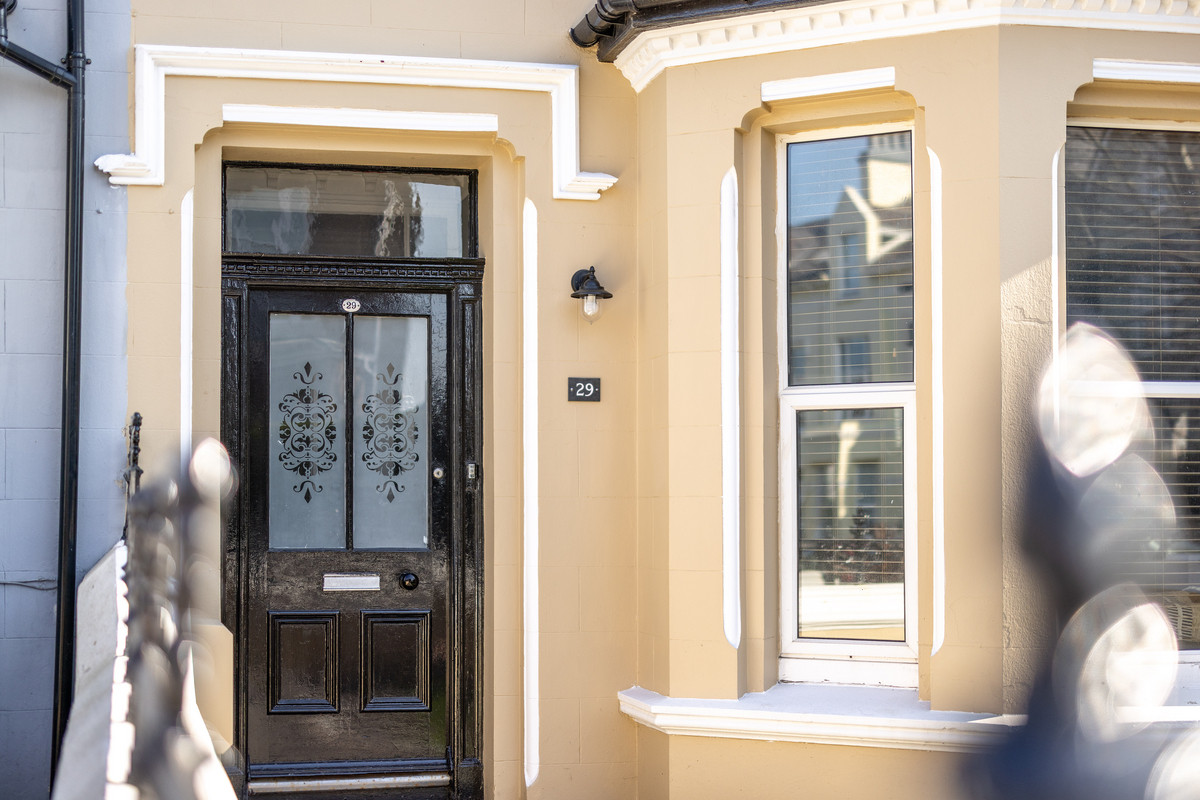 Hawarden Avenue, Douglas, IM1 4. - Photo 3 of 33