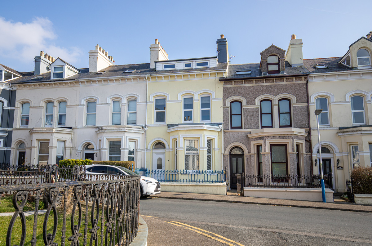 Mount Bradda, Isle Of Man, IM1 4, Douglas. - Photo 1 of 23