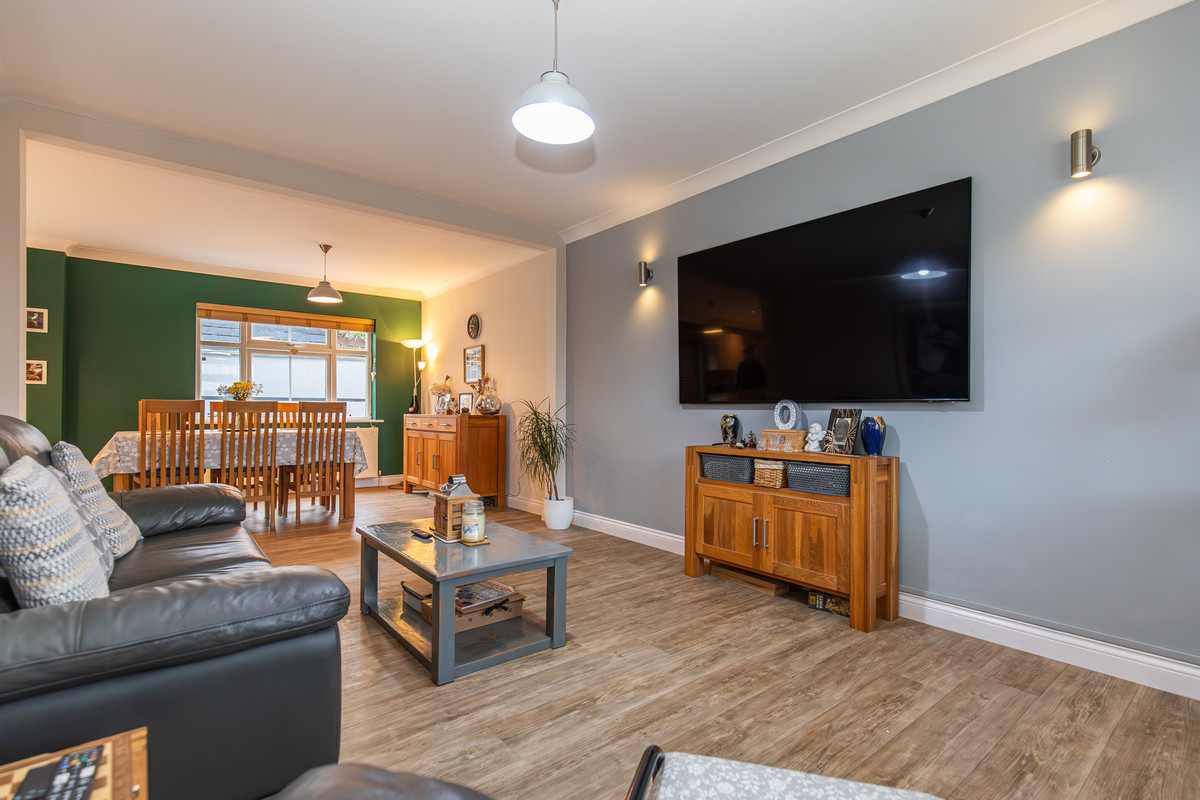 Peveril Road, Isle Of Man, IM5 1, Peel. - Photo 4 of 38