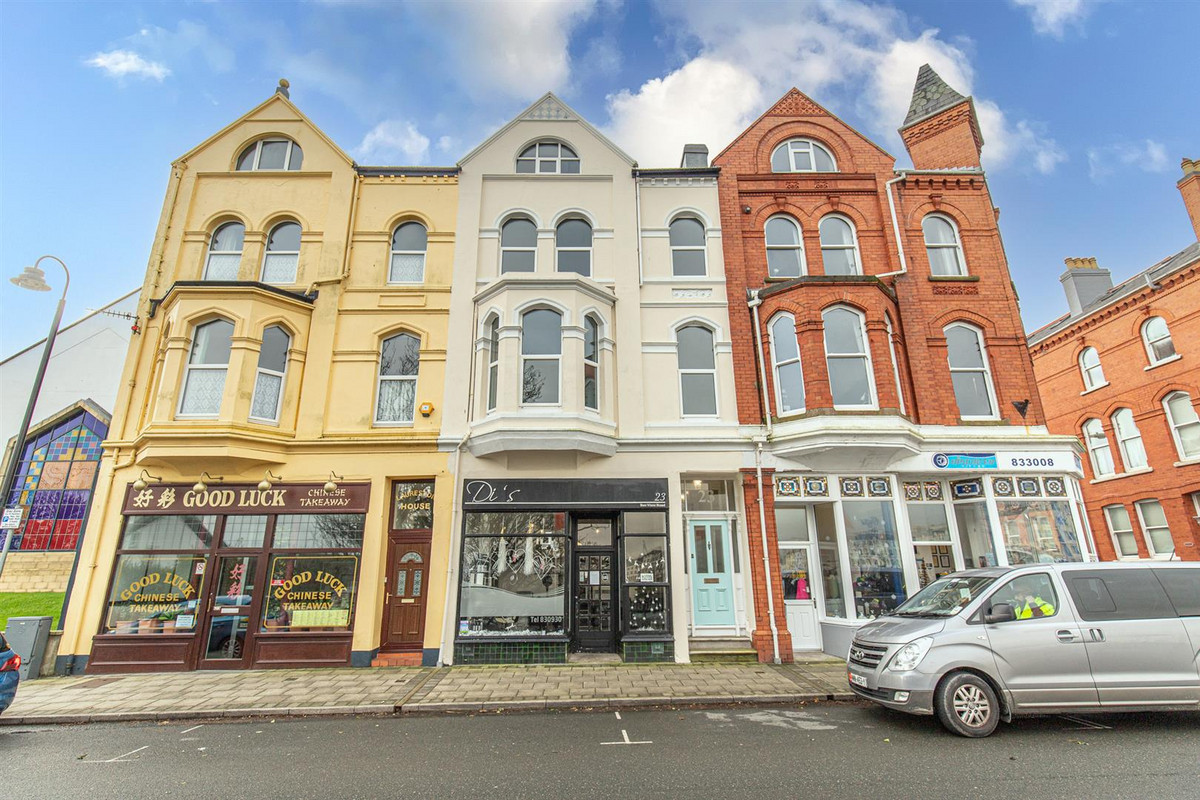 Bay View Road, Isle Of Man, IM9 5, Port St Mary. - Photo 2 of 44