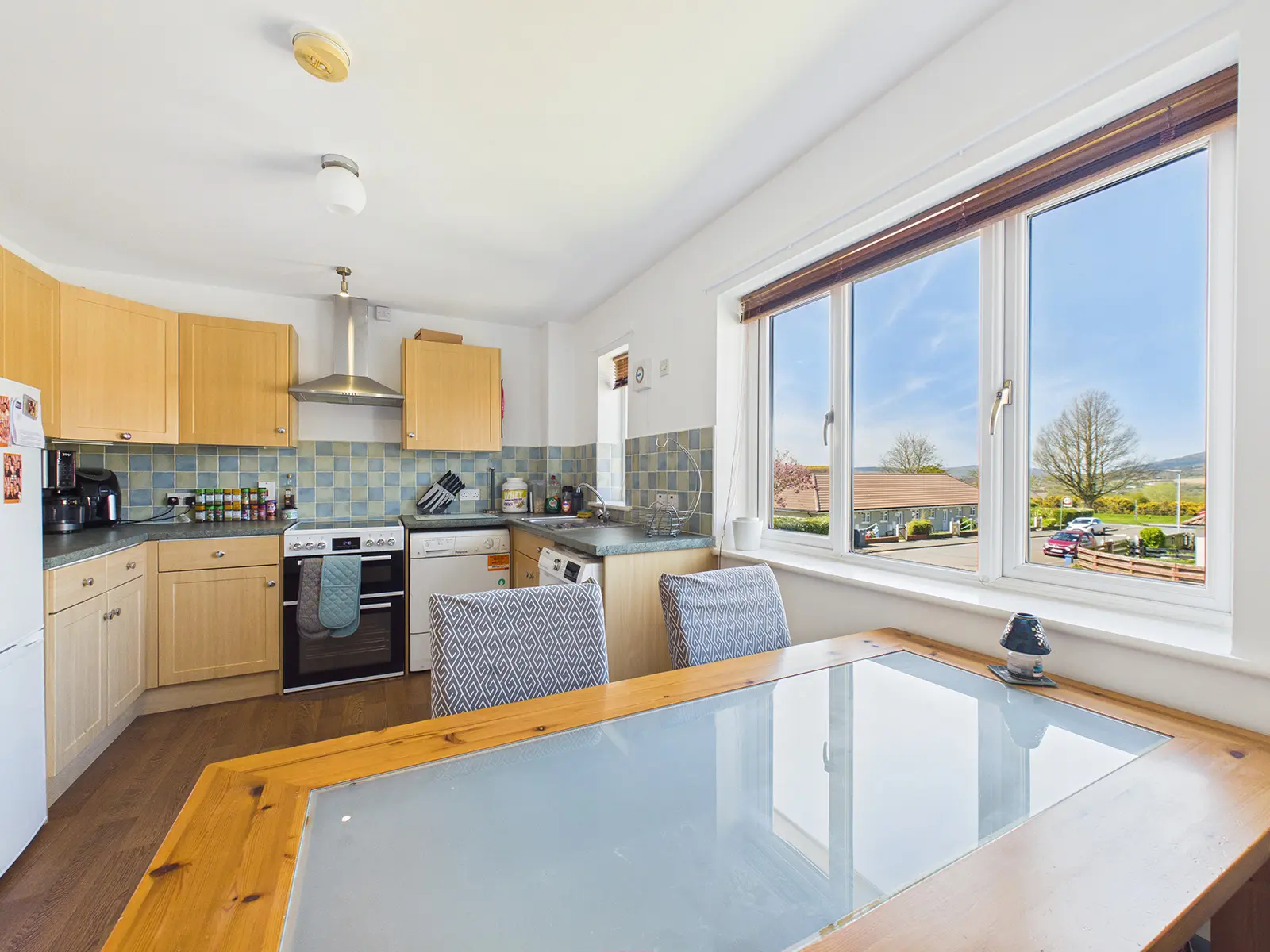 5 Fenella Court, Douglas, Isle Of Man, Isle Of Man, IM2 6PH. - Photo 3 of 14