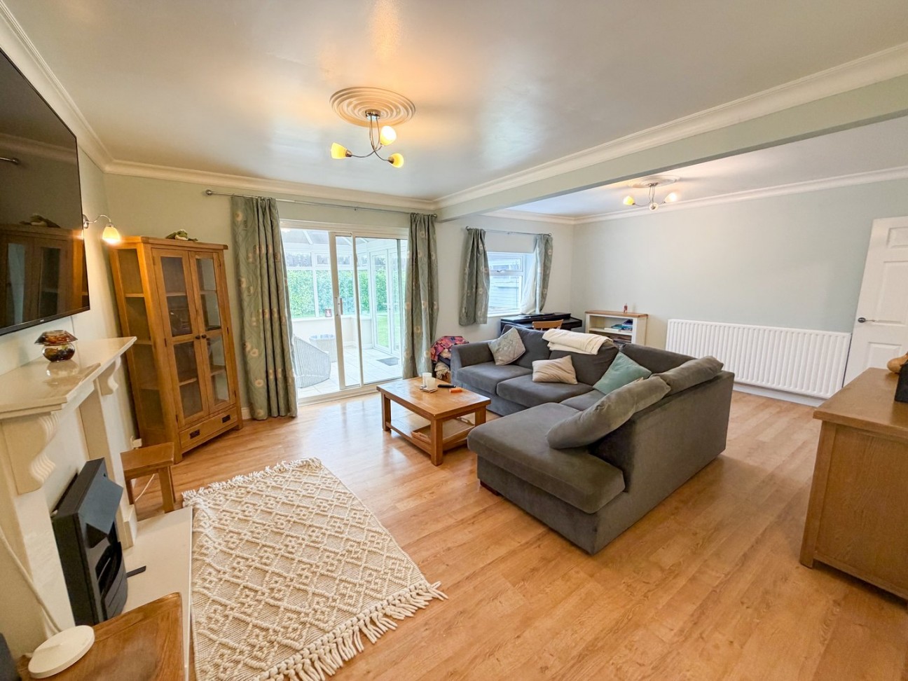 39, Groudle Road, Onchan, Isle of Man, IM3 2EF. - Photo 3 of 19