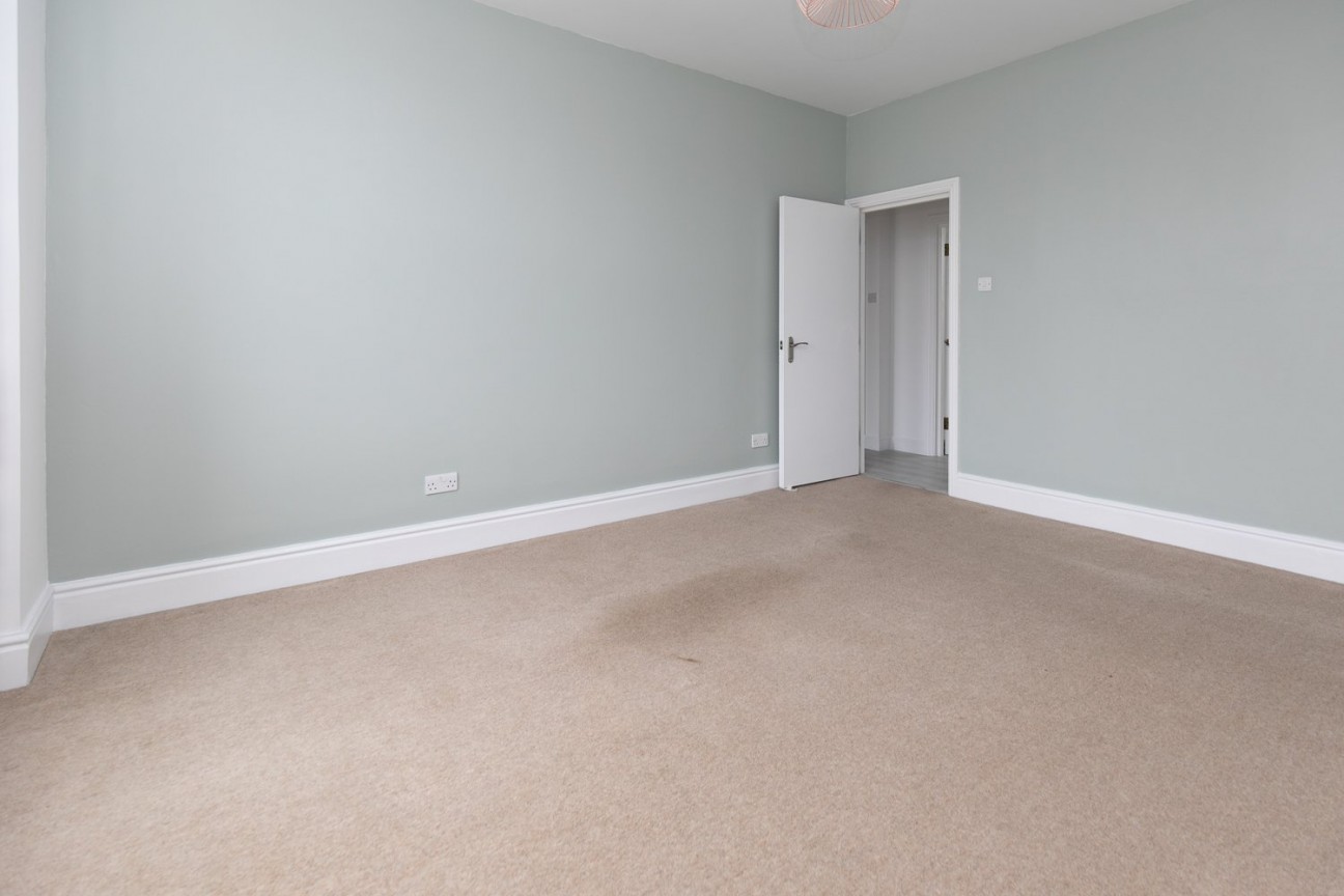 Flat 3, 12, Derby Road, Douglas, IM2 3ET. - Photo 5 of 11