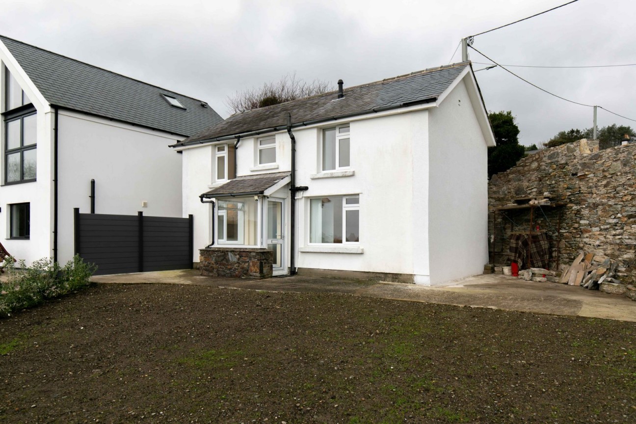 Baare Conney, Minorca Hill, Laxey, ISLE OF MAN, IM4 7EB. - Photo 2 of 18