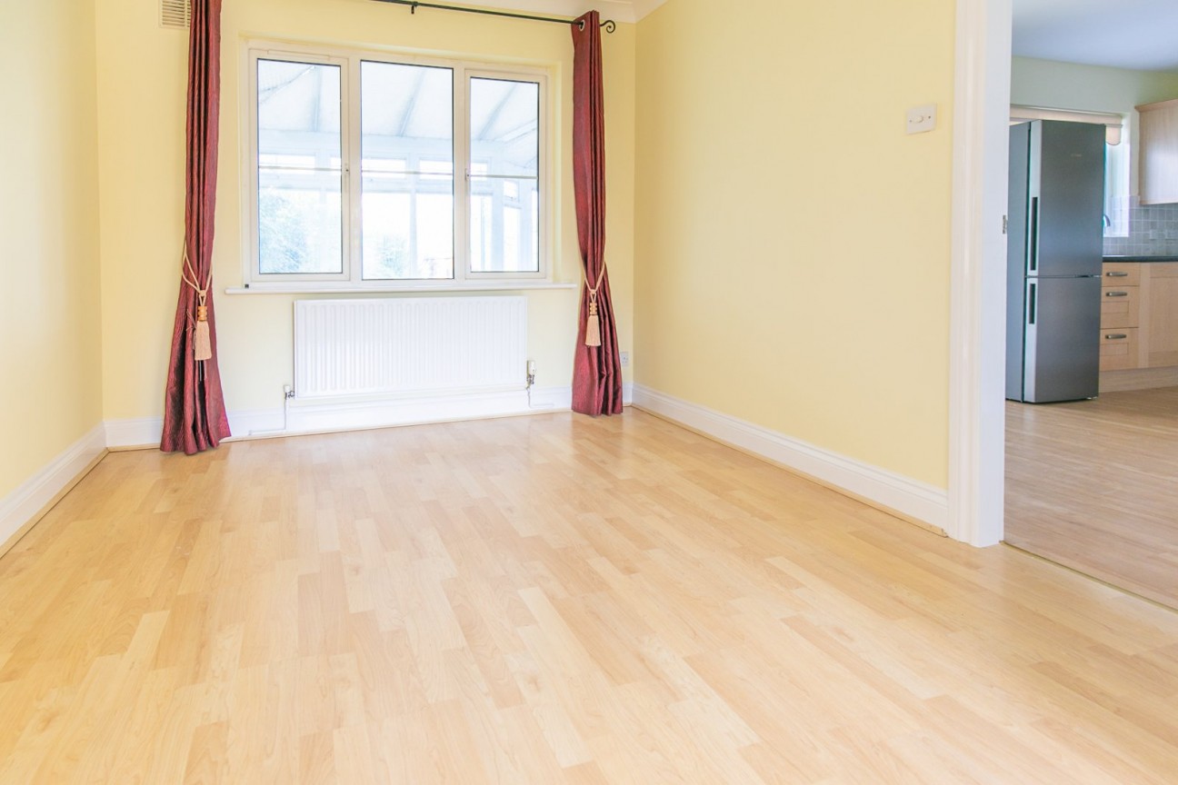 46, Maple Avenue, Onchan, IM3 3HN. - Photo 5 of 20