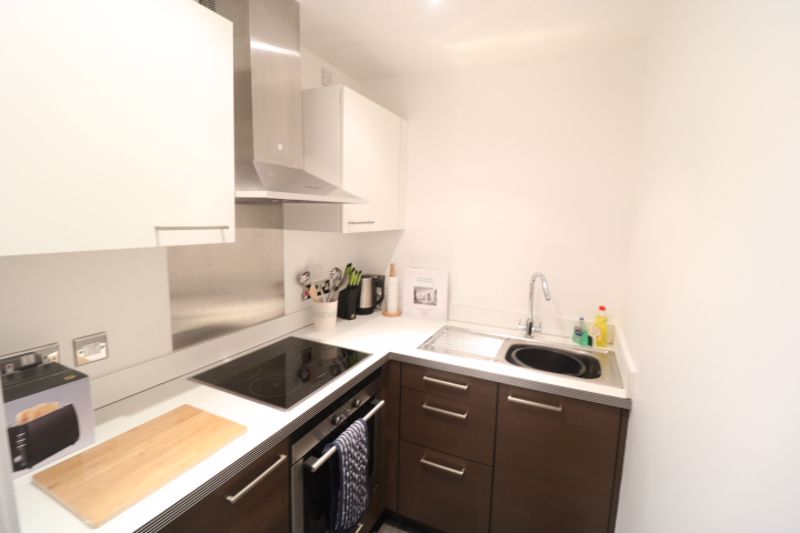 Spectrum Apartments, Central Promenade, Douglas IM2 4JL. - Photo 3 of 14